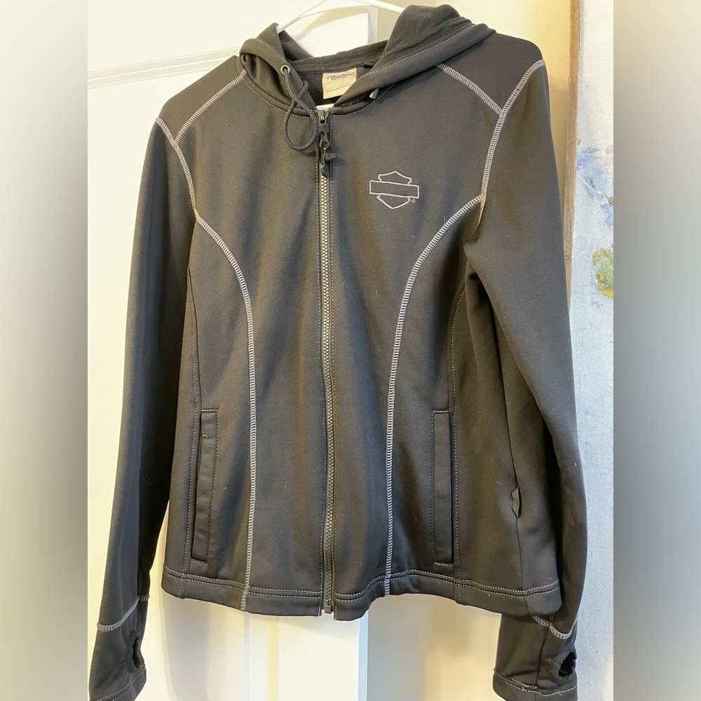 Ladies layer jacket. Thin to layer with or without riding jacket.